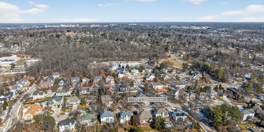 1982 E Cheyanne Lane, Bloomington, Indiana 47401,MLS,202604911