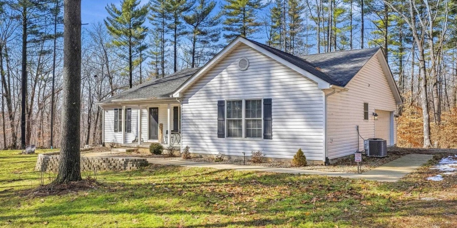 21 Spice Valley Court, Mitchell, Indiana 47446,MLS,202604974