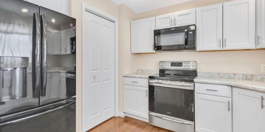 1744 parkview Drive, Bedford, Indiana 47421,MLS,202605023