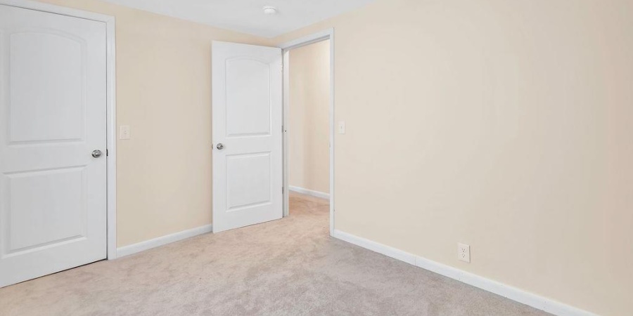 1744 parkview Drive, Bedford, Indiana 47421,MLS,202605023