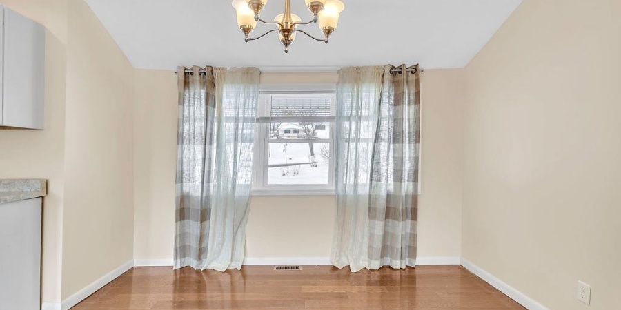 1744 parkview Drive, Bedford, Indiana 47421,MLS,202605023