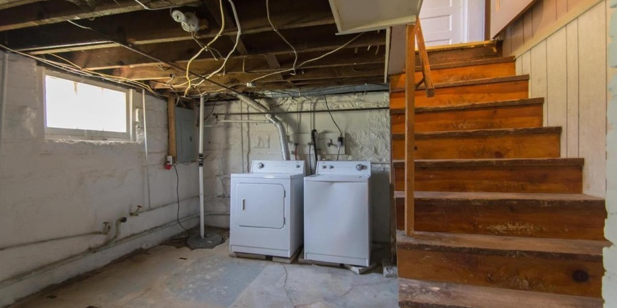 420 S Highland Avenue, Bloomington, Indiana 47401,MLS,202605076