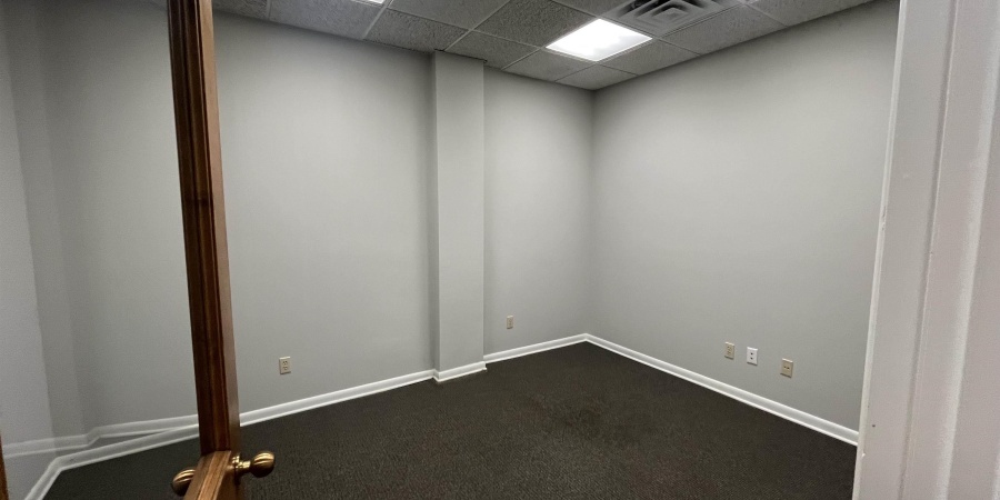 121 E 6th Street, Bloomington, Indiana 47408,MLS,202605096