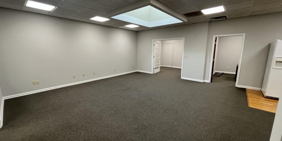 121 E 6th Street, Bloomington, Indiana 47408,MLS,202605096