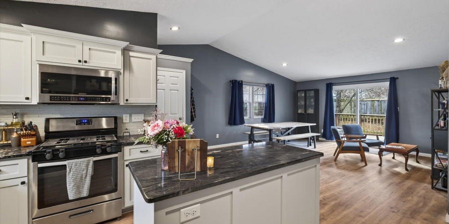 3821 W Woodmere Court, Bloomington, Indiana 47403-4127,MLS,202605200