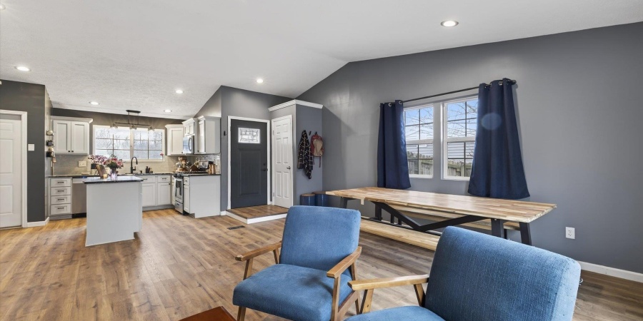 3821 W Woodmere Court, Bloomington, Indiana 47403-4127,MLS,202605200