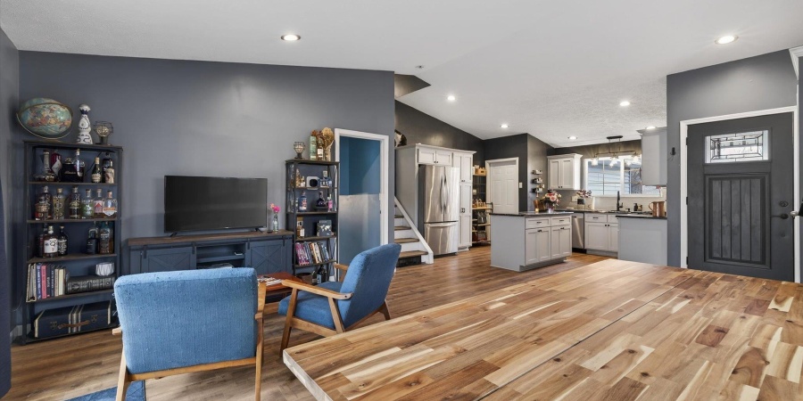 3821 W Woodmere Court, Bloomington, Indiana 47403-4127,MLS,202605200