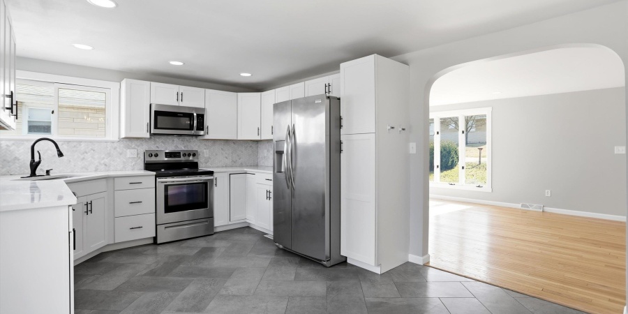 542 W Green Road, Bloomington, Indiana 47403,MLS,202605267