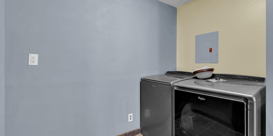 2920 V Street, Bedford, Indiana 47421,MLS,202605299