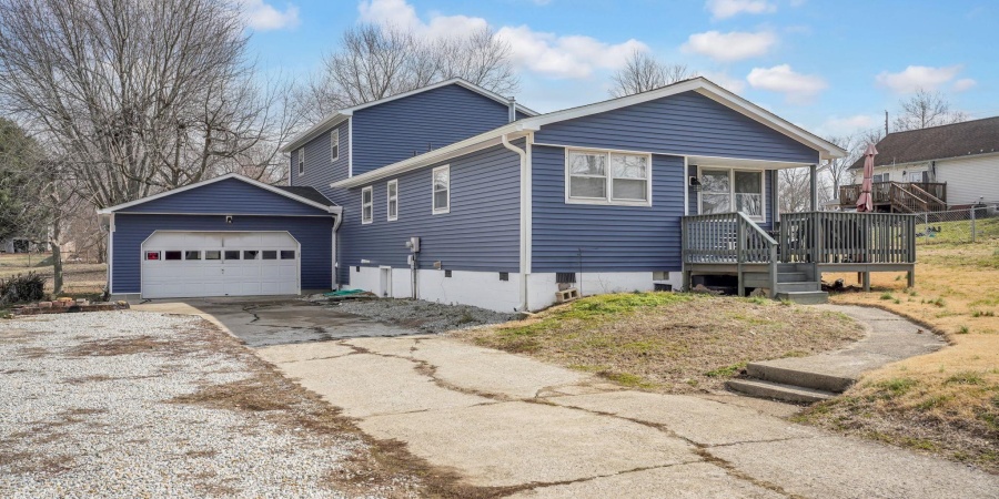 2920 V Street, Bedford, Indiana 47421,MLS,202605299