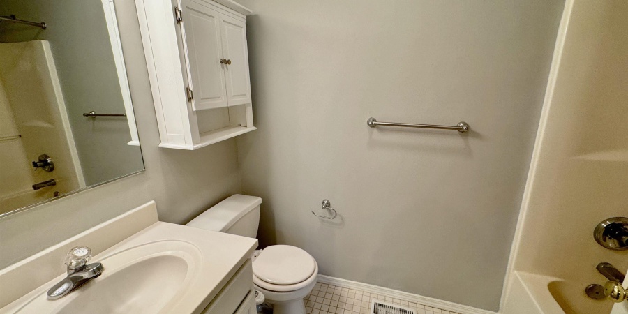 2104 S Azalea Lane, Bloomington, Indiana 47401,MLS,202605301