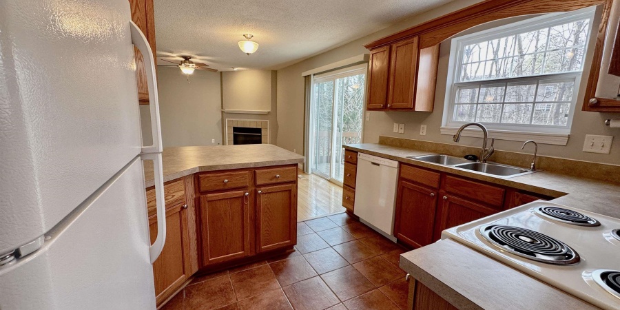 2104 S Azalea Lane, Bloomington, Indiana 47401,MLS,202605301