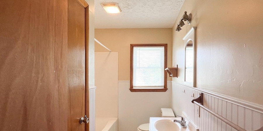 4336 E 10th Street, Bloomington, Indiana 47408,MLS,202605361