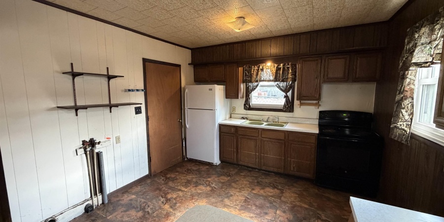 420 Worthington Street, Worthington, Indiana 47471,MLS,202605411