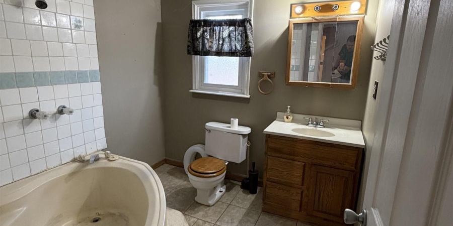 420 Worthington Street, Worthington, Indiana 47471,MLS,202605411