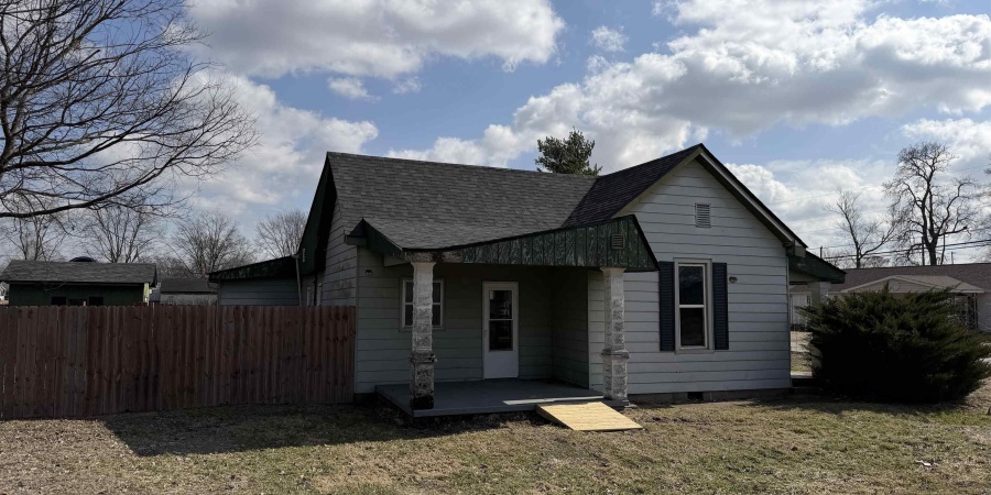 420 Worthington Street, Worthington, Indiana 47471,MLS,202605411