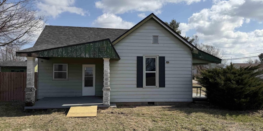 420 Worthington Street, Worthington, Indiana 47471,MLS,202605411