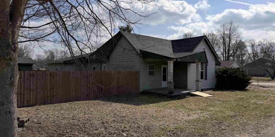 420 Worthington Street, Worthington, Indiana 47471,MLS,202605411