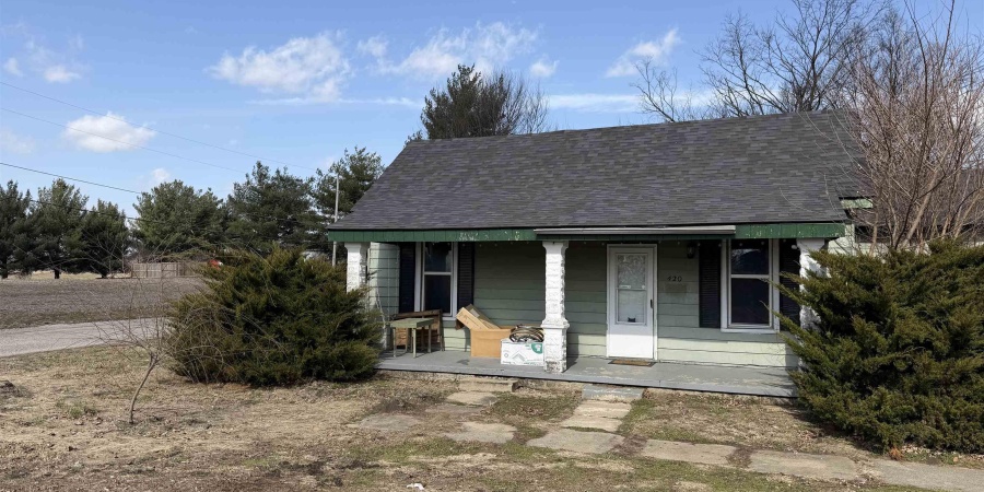 420 Worthington Street, Worthington, Indiana 47471,MLS,202605411