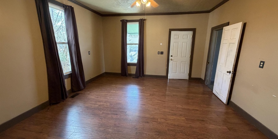 420 Worthington Street, Worthington, Indiana 47471,MLS,202605411