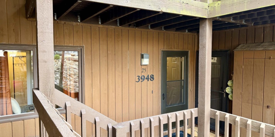 3948 E Eagle Bay Drive, Bloomington, Indiana 47401,MLS,202605434