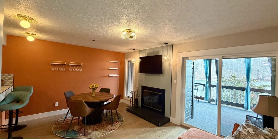 3948 E Eagle Bay Drive, Bloomington, Indiana 47401,MLS,202605434