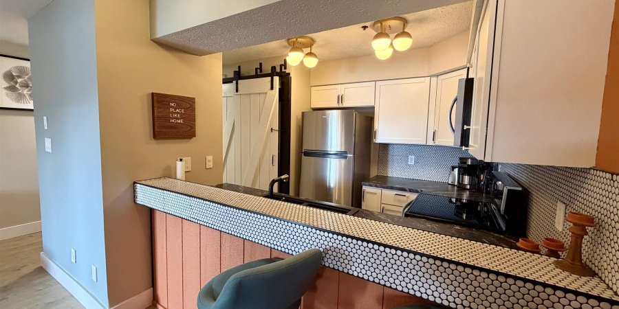 3948 E Eagle Bay Drive, Bloomington, Indiana 47401,MLS,202605434