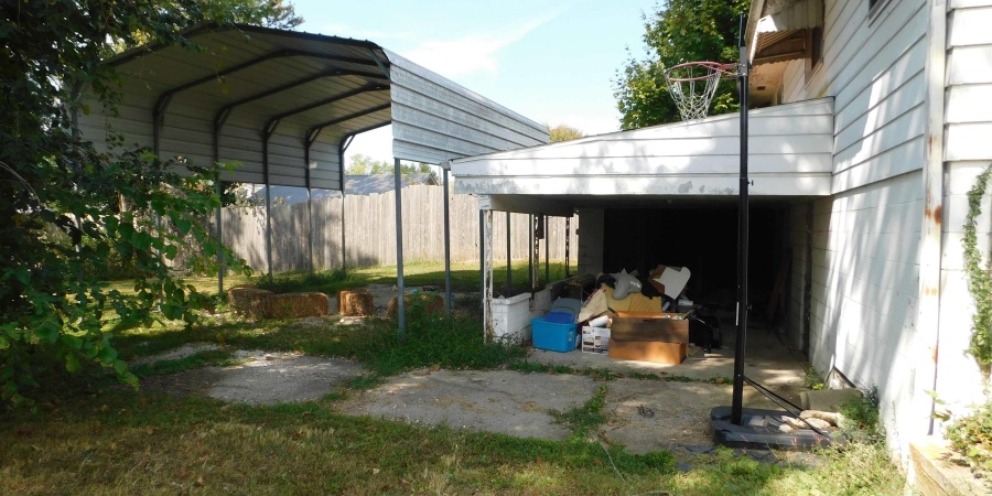 2911 Washington Avenue, Bedford, Indiana 47421-5403,MLS,202602489