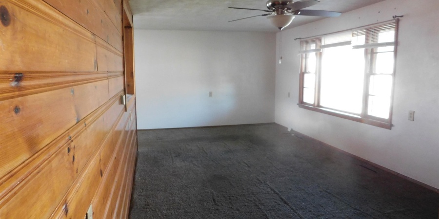 2911 Washington Avenue, Bedford, Indiana 47421-5403,MLS,202602489