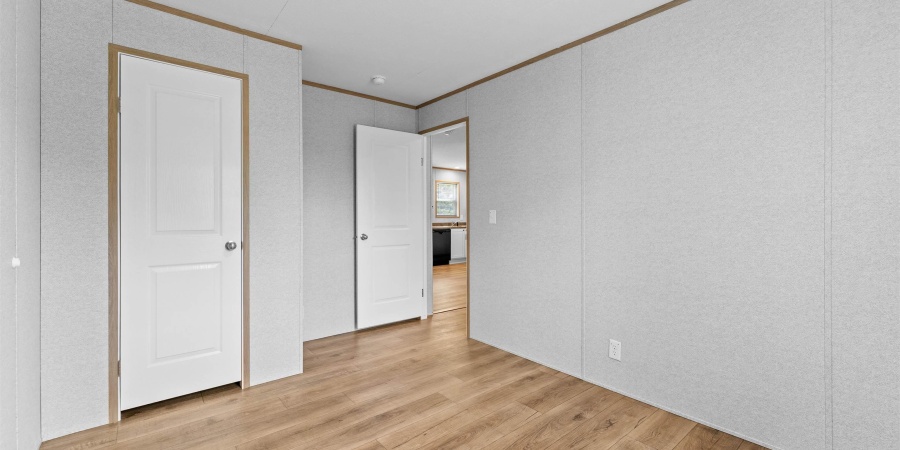 2177 N 4th Street, Seelyville, Indiana 47803,MLS,202605585