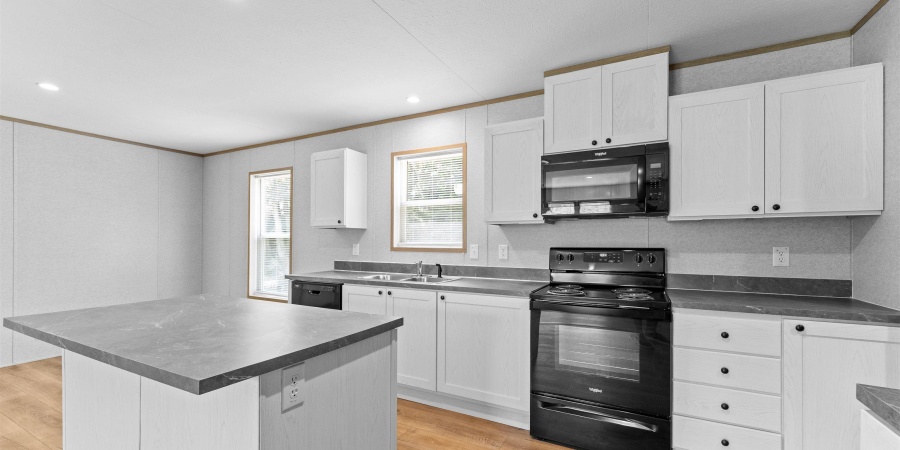 2177 N 4th Street, Seelyville, Indiana 47803,MLS,202605585