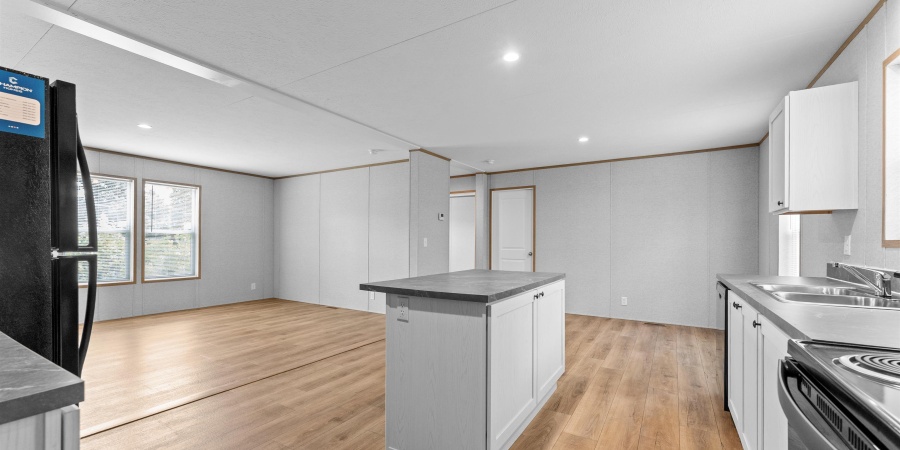 2177 N 4th Street, Seelyville, Indiana 47803,MLS,202605585