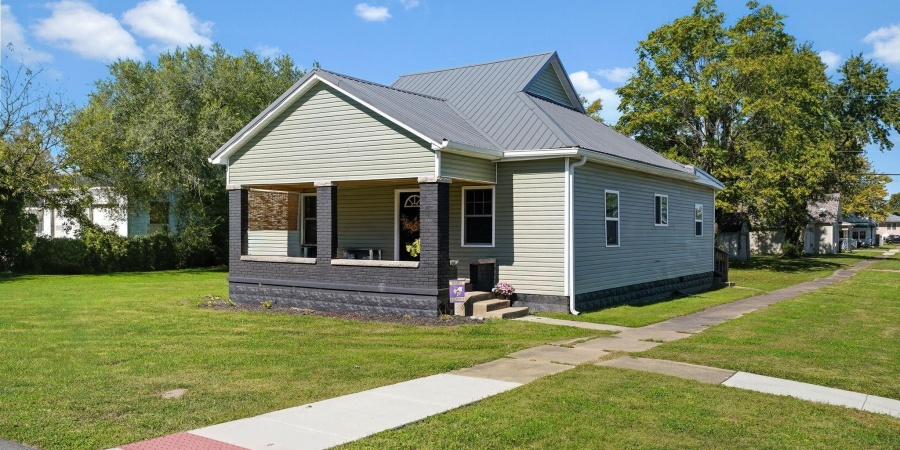 401 W Grissom Avenue, Mitchell, Indiana 47446,MLS,202605624