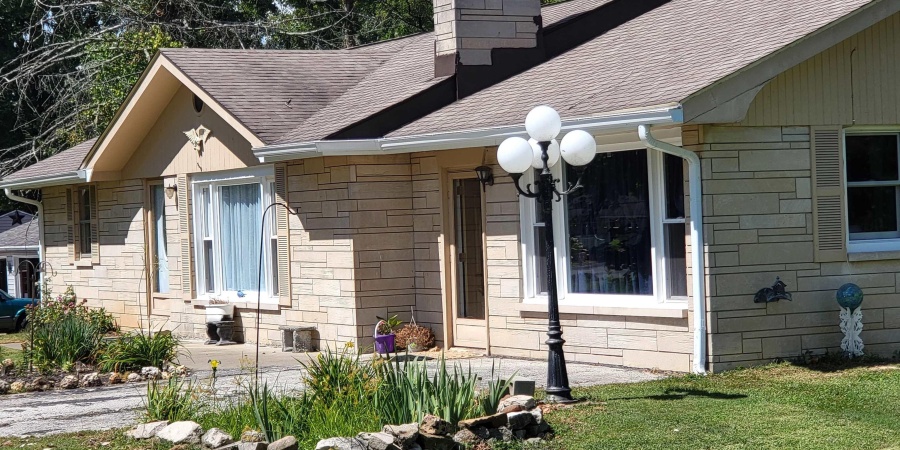 1949 Sunny Acres Dr Drive, Bedford, Indiana 47421,MLS,202605627