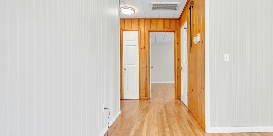 110 Edgewood Drive, Bedford, Indiana 47421,MLS,202605722