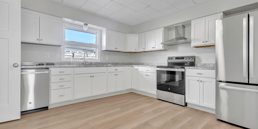 110 Edgewood Drive, Bedford, Indiana 47421,MLS,202605722