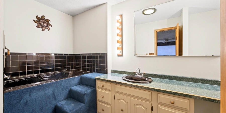 1734 N 1300 W, Linton, Indiana 47441,MLS,202605735