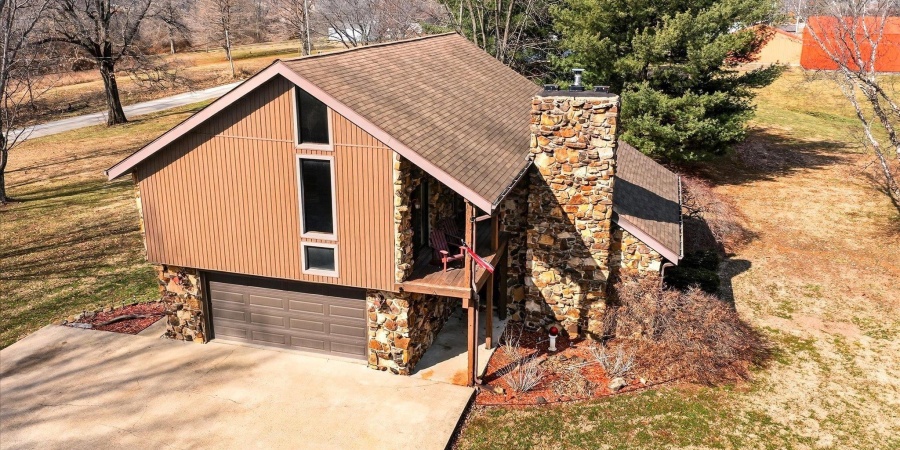 1734 N 1300 W, Linton, Indiana 47441,MLS,202605735