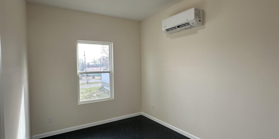 506 18th Street, Bedford, Indiana 47421,MLS,202605795