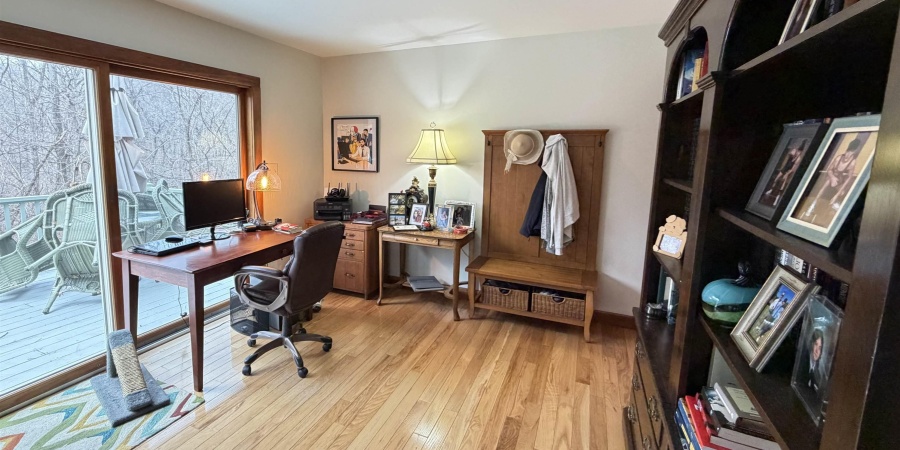 2812 W Fawkesway Drive, Bloomington, Indiana 47404-1211,MLS,202605835