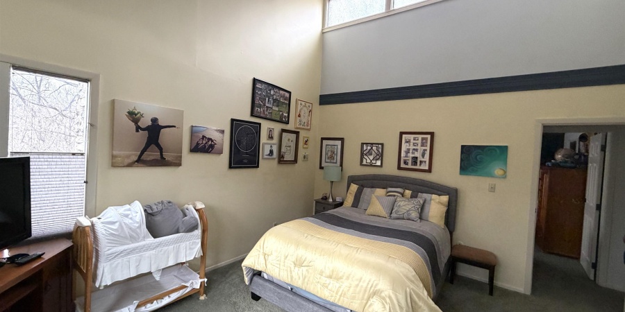 2812 W Fawkesway Drive, Bloomington, Indiana 47404-1211,MLS,202605835