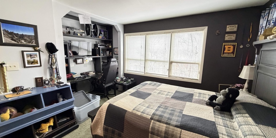 2812 W Fawkesway Drive, Bloomington, Indiana 47404-1211,MLS,202605835