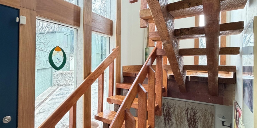 2812 W Fawkesway Drive, Bloomington, Indiana 47404-1211,MLS,202605835