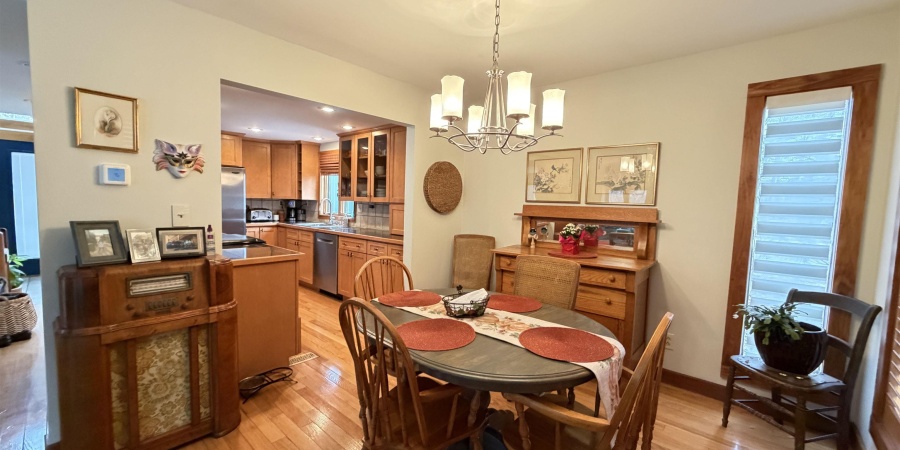 2812 W Fawkesway Drive, Bloomington, Indiana 47404-1211,MLS,202605835