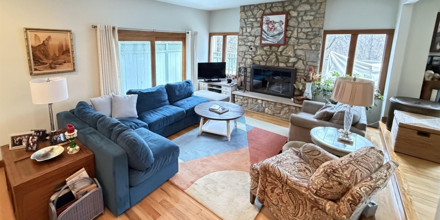 2812 W Fawkesway Drive, Bloomington, Indiana 47404-1211,MLS,202605835