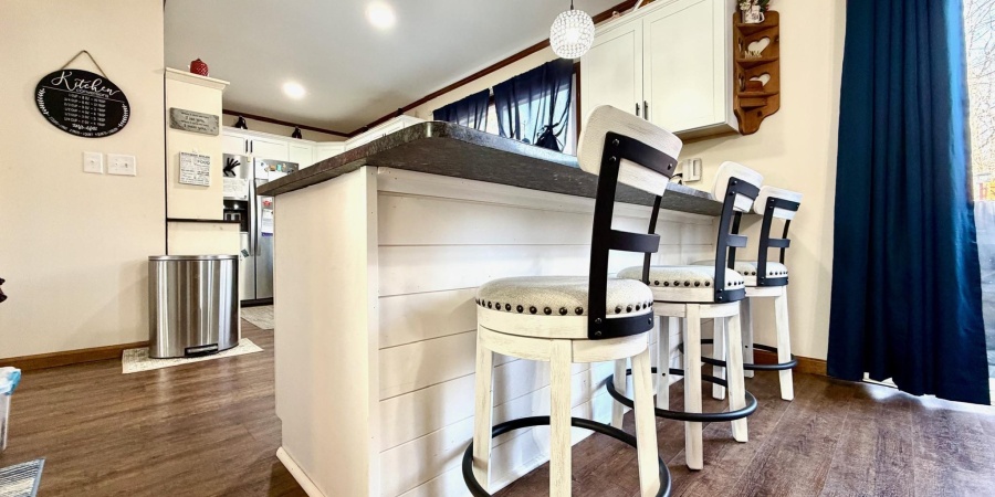 577 Sunny Acres Drive, Bedford, Indiana 47421,MLS,202605882