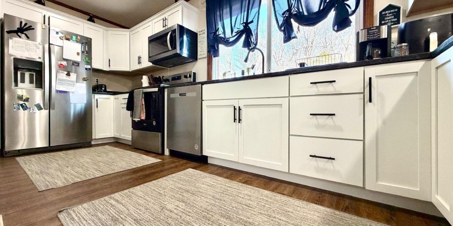 577 Sunny Acres Drive, Bedford, Indiana 47421,MLS,202605882