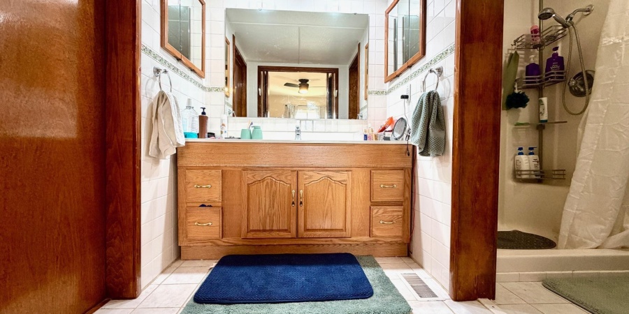 577 Sunny Acres Drive, Bedford, Indiana 47421,MLS,202605882