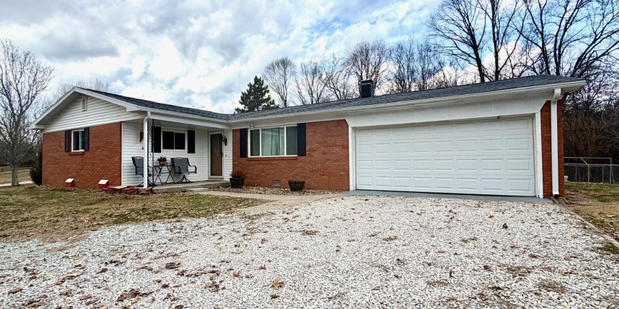 577 Sunny Acres Drive, Bedford, Indiana 47421,MLS,202605882