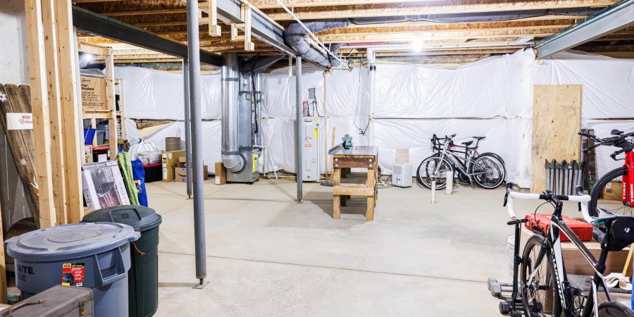 5352 W Cobblestone Street, Bloomington, Indiana 47403-8204,MLS,202605886